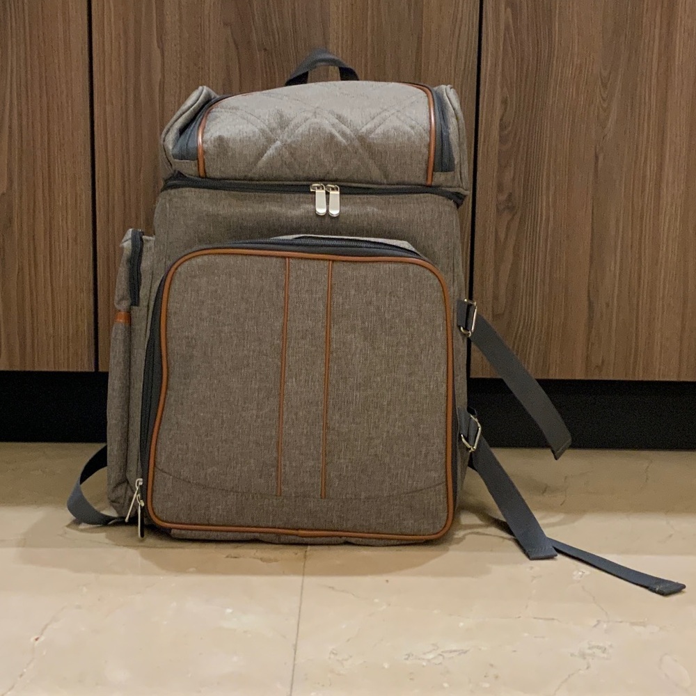 Picnic Backpack for 4,basket set, leakproof,bag,cooler,backpack insulated cooler